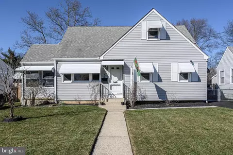 3 Ridgley St, Mount Holly, NJ 08060