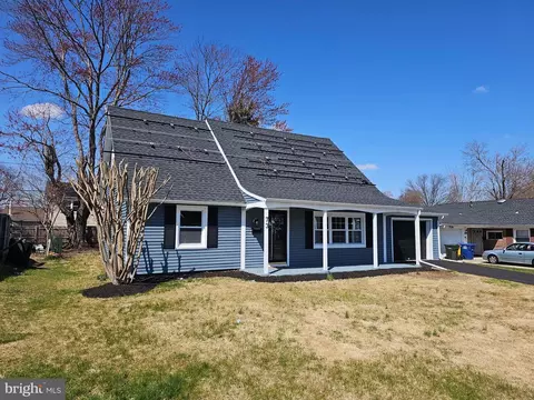73 Mercator Ln, Willingboro, NJ 08046
