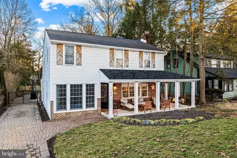 104 W Maple Ave, Moorestown, NJ 08057
