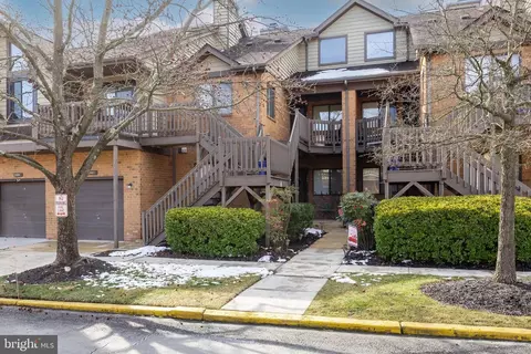 2003 Augusta Cir, Mount Laurel, NJ 08054