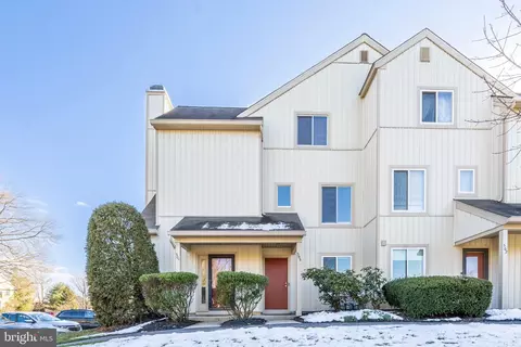 303 Woodlake, Marlton, NJ 08053