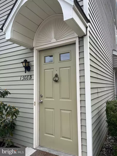 1508 B Ralston Dr, Mount Laurel, NJ 08054