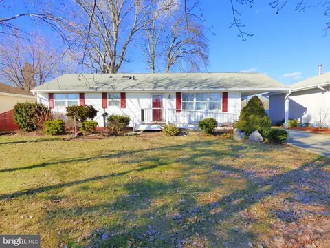 239 Platt Ave, Wrightstown, NJ 08562