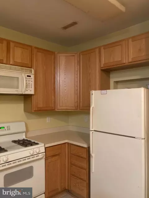 Kitchen - 9 Turtle Ct, Delanco, NJ 08075 photo 1 of 2