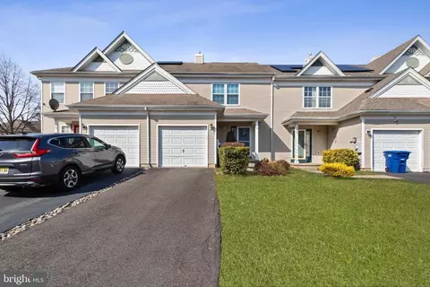 54 Tattersall Dr, Burlington, NJ 08016