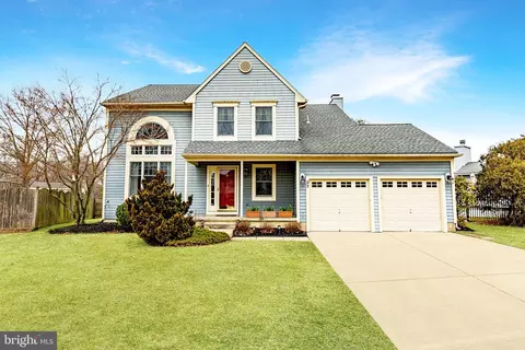 37 Hewlings Dr, Marlton, NJ 08053
