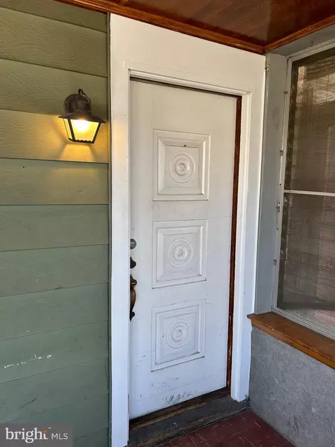 Exterior - 20 E Washington St, Riverside, NJ 08075 photo 2 of 4