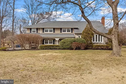 Exterior - 413 Wayne Dr, Cinnaminson, NJ 08077 photo 3 of 12