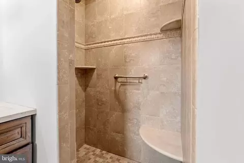 Bath - 413 Wayne Dr, Cinnaminson, NJ 08077 photo 2 of 6