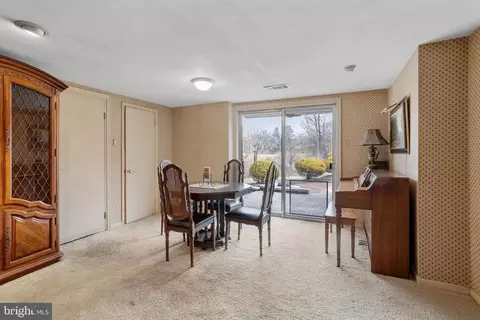 Dining - 413 Wayne Dr, Cinnaminson, NJ 08077 photo 4 of 4