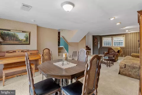 Dining - 413 Wayne Dr, Cinnaminson, NJ 08077 photo 3 of 4