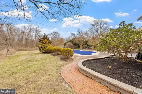 Exterior - 413 Wayne Dr, Cinnaminson, NJ 08077 photo 9 of 12