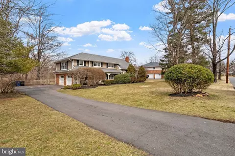 Exterior - 413 Wayne Dr, Cinnaminson, NJ 08077 photo 2 of 12