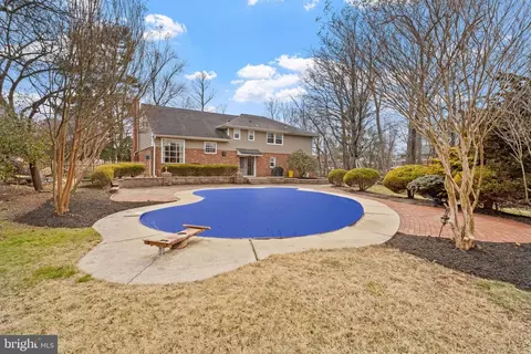 Exterior - 413 Wayne Dr, Cinnaminson, NJ 08077 photo 10 of 12