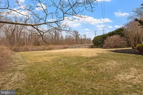 Exterior - 413 Wayne Dr, Cinnaminson, NJ 08077 photo 11 of 12
