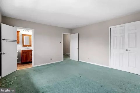 Bedroom - 413 Wayne Dr, Cinnaminson, NJ 08077 photo 1 of 5