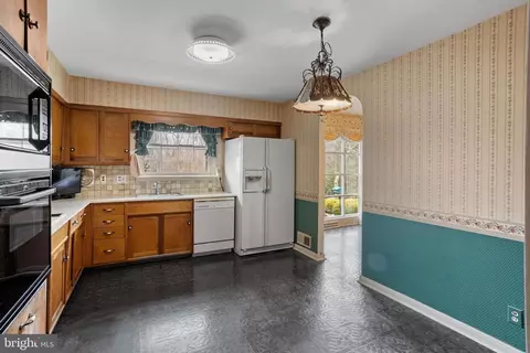 Kitchen - 413 Wayne Dr, Cinnaminson, NJ 08077 photo 1 of 2