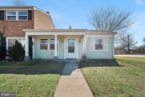 57 Rittenhouse Dr, Willingboro, NJ 08046