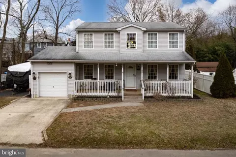 19 Green St, Mount Holly, NJ 08060
