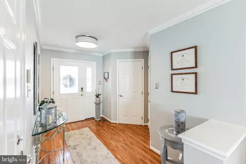 Living - 45 Heron Pointe Ct, Marlton, NJ 08053 photo 1 of 8