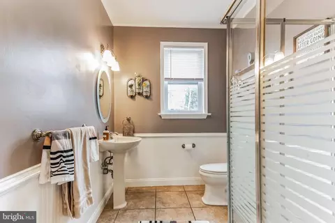 Bath - 500 Walnut St, Delanco, NJ 08075 photo 1 of 3
