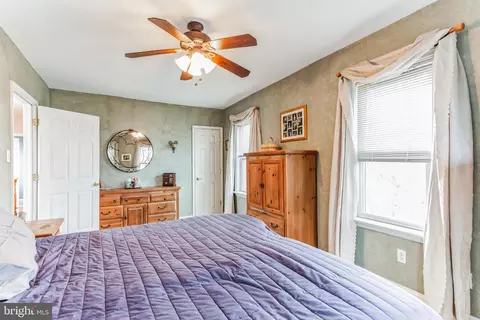 Bedroom - 500 Walnut St, Delanco, NJ 08075 photo 2 of 5