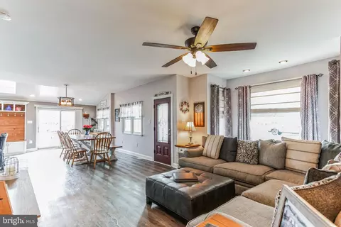 Living - 500 Walnut St, Delanco, NJ 08075 photo 1 of 2