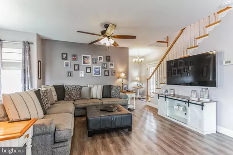 Living - 500 Walnut St, Delanco, NJ 08075 photo 2 of 2