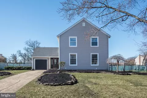 2206 Yellowstone Rd, Cinnaminson, NJ 08077