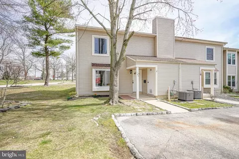 Exterior - 197 Cypress Ct, Marlton, NJ 08053 photo 2 of 4