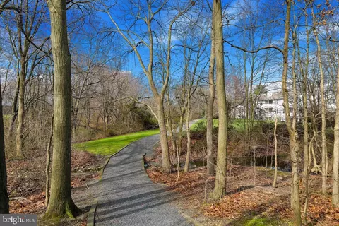 View/Area - 7204 B Normandy Dr, Mount Laurel, NJ 08054 photo 1 of 5