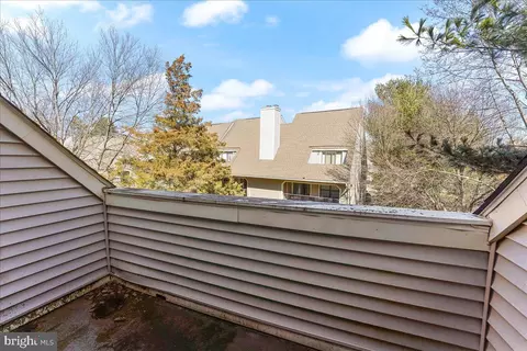 Exterior - 32 Summit Ct, Marlton, NJ 08053 photo 4 of 7