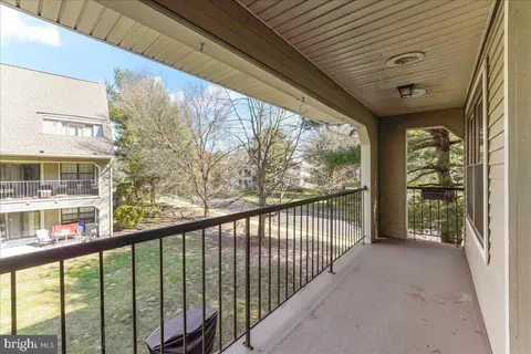 Exterior - 32 Summit Ct, Marlton, NJ 08053 photo 5 of 7