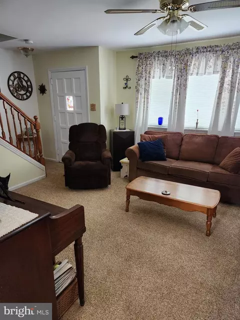 Living - 36 Woodbine Ave, Maple Shade, NJ 08052 photo 1 of 3