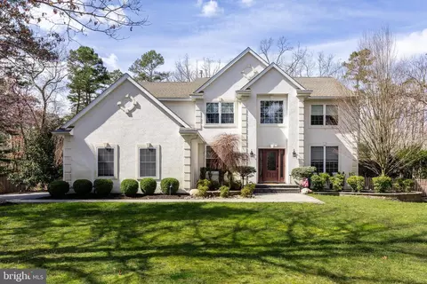 2 Bearhead Rd, Medford, NJ 08055
