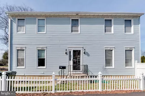 439 Elm Ave, Riverton, NJ 08077