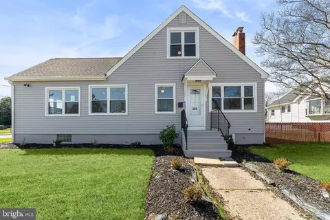 680 Wood St, Burlington, NJ 08016