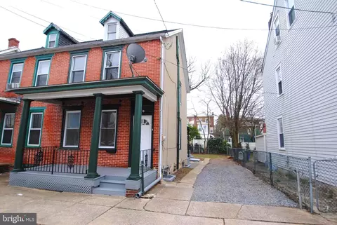 312 Penn St, Burlington, NJ 08016