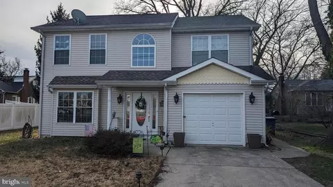 531 Manor Rd, Beverly, NJ 08010