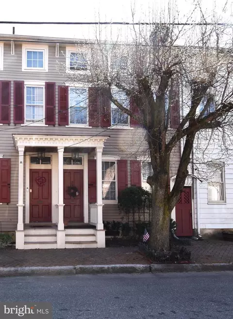 122 E Union St, Burlington, NJ 08016