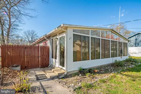 11 Bell Pl, Browns Mills, NJ 08015
