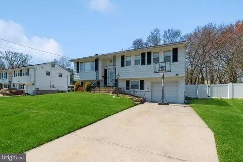 907 Russo Dr, Westampton, NJ 08060