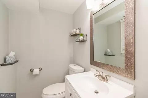 Bath - 907 Russo Dr, Westampton, NJ 08060 photo 2 of 2
