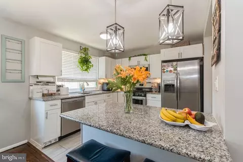 Kitchen - 907 Russo Dr, Westampton, NJ 08060 photo 2 of 6