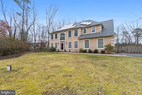 8 Allen Ct, Tabernacle, NJ 08088