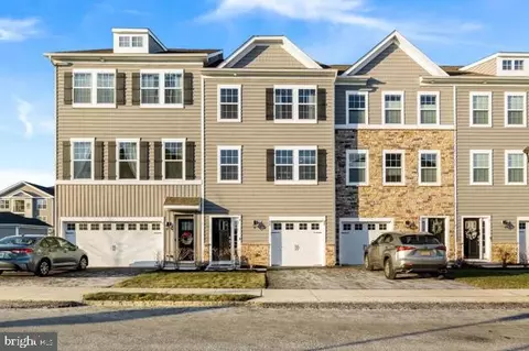 4 Rome Way, Mount Laurel, NJ 08054