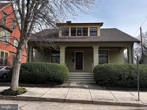5 Farnsworth Ave, Bordentown, NJ 08505
