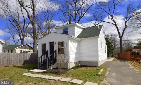 113 Delaware Ave, Hainesport, NJ 08036