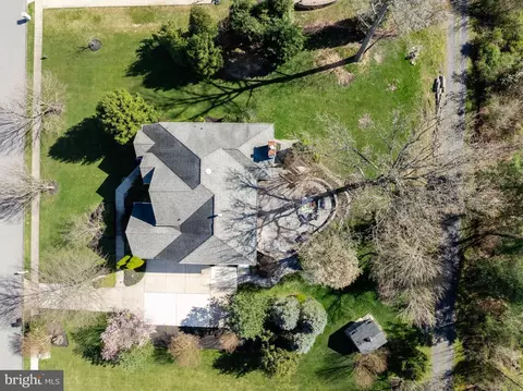 Exterior - 5 Armstrong Dr, Moorestown, NJ 08057 photo 9 of 9