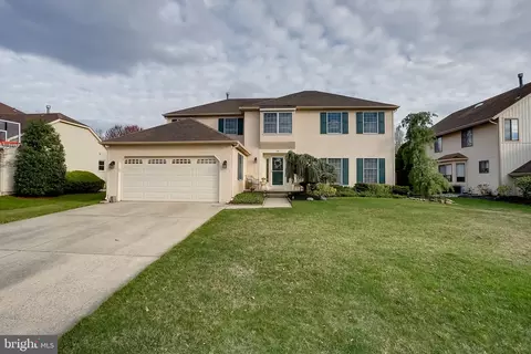24 Michaelson Dr, Mount Laurel, NJ 08054